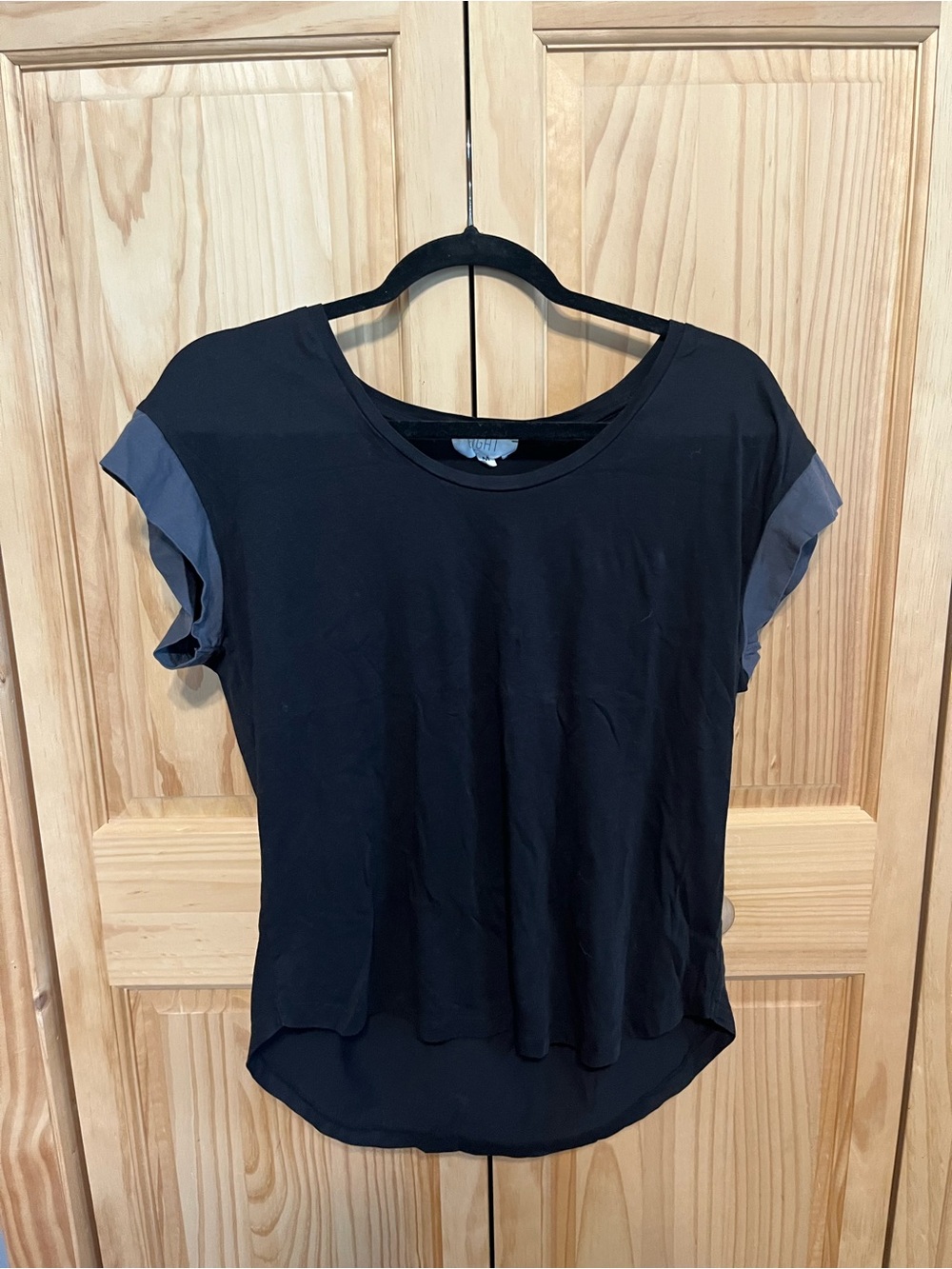 Women's Black Short-Sleeve Tee with Gray Sleeve Detail
